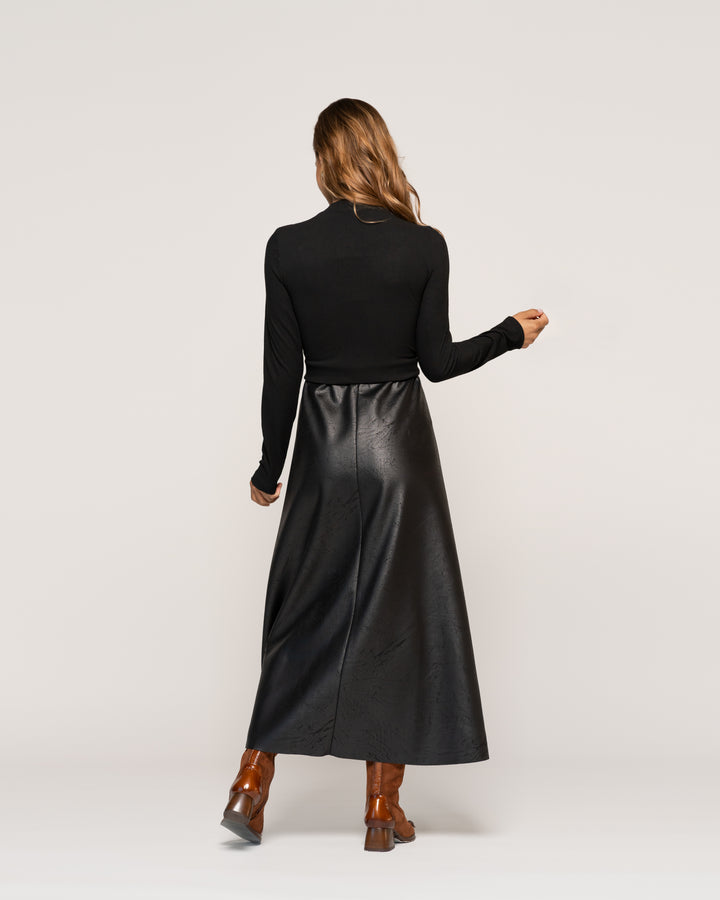 Vestido Midi Gabriela Negro Con Falda Evasé Liso Ludovica