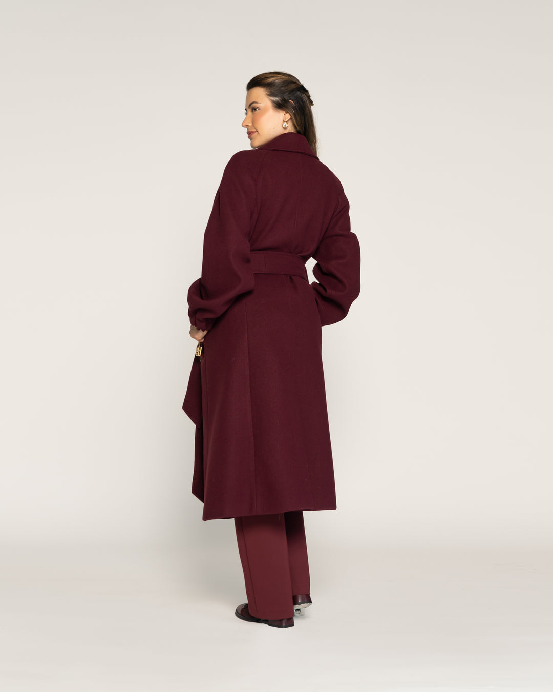 Abrigo Constanza Vino Cruzado Cuello solapa cruzada Manga larga Ajustada Puño ajustado Mujer