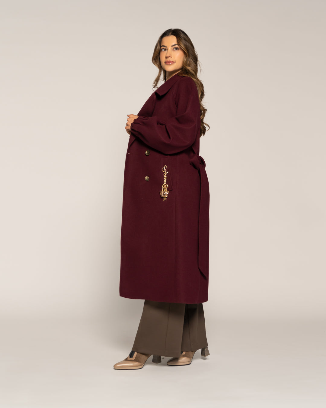 Abrigo Constanza Vino Cruzado Cuello solapa cruzada Manga larga Ajustada Puño ajustado Mujer