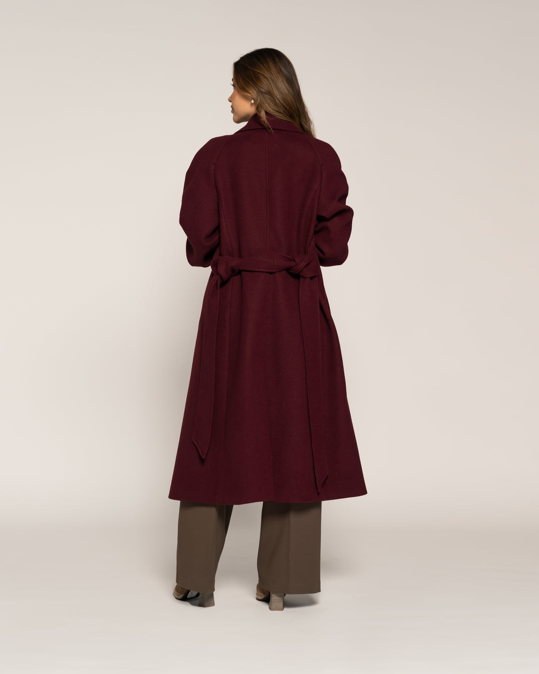 Abrigo Constanza Vino Cruzado Cuello solapa cruzada Manga larga Ajustada Puño ajustado Mujer
