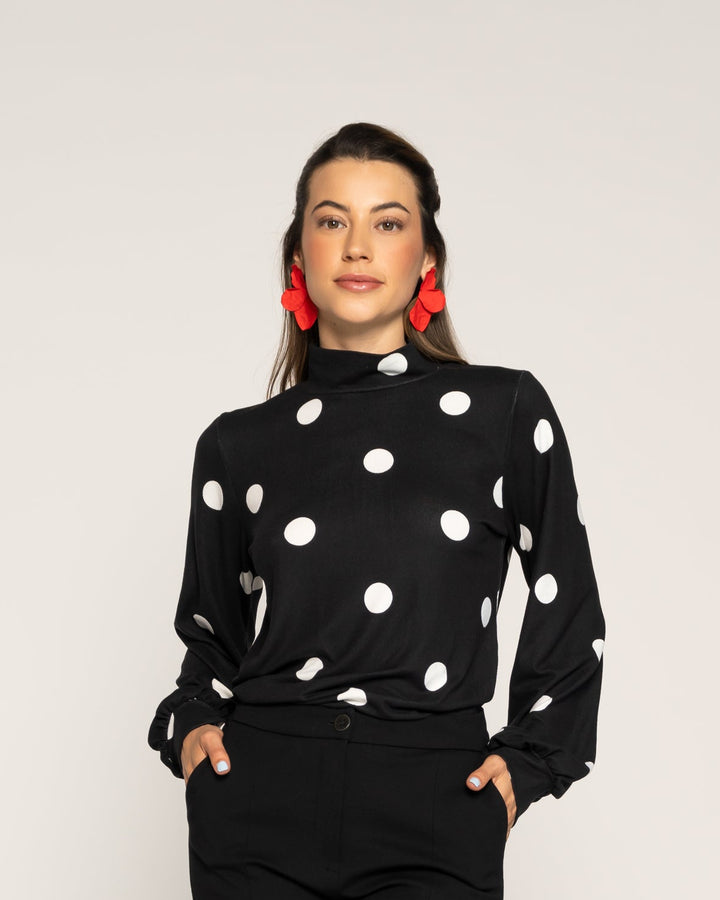 Polera Marcela Negro Regular Cuello Alto Manga Larga Ludovica