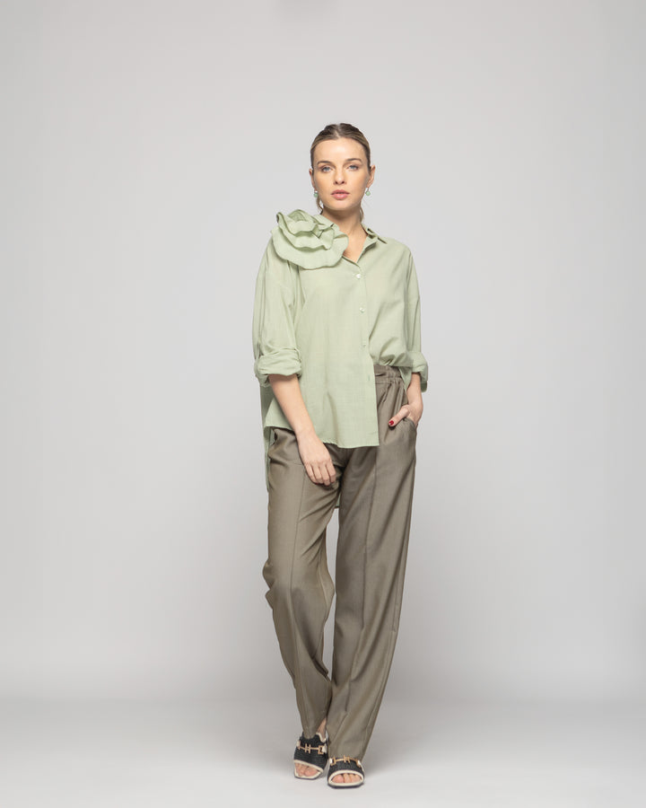 Blusa Mujer Buganvilla Camisera Viscosa Manga Larga Detalle Flor Verde Salvia Ludovica