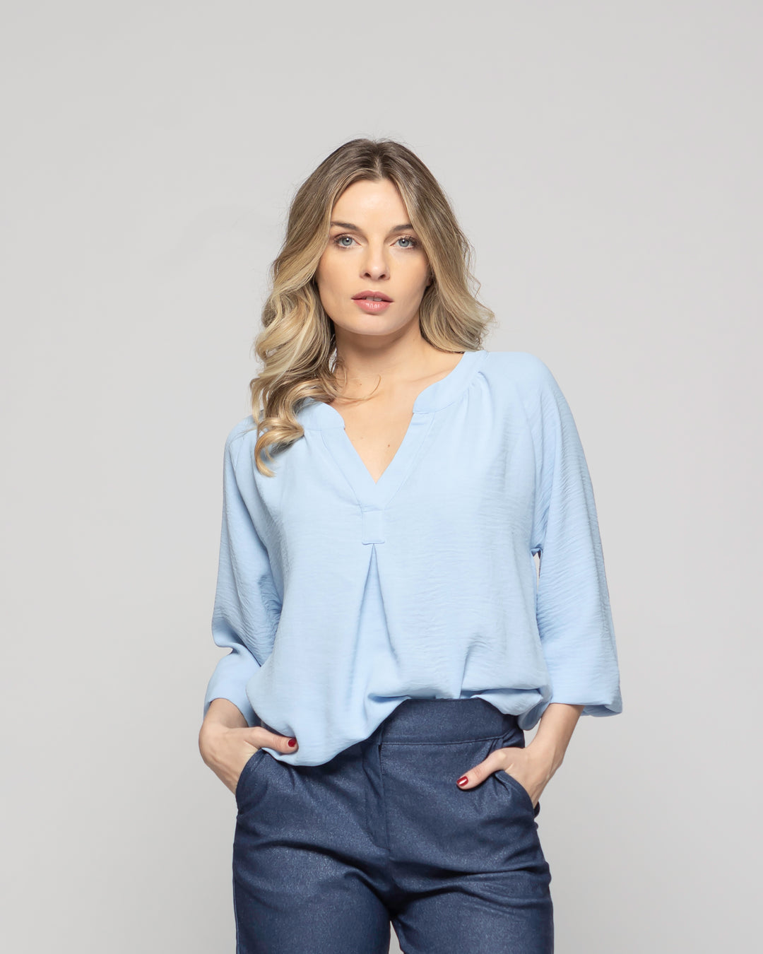 Blusa Mujer Capuchina Viscosa Escote V Manga Larga Celeste Ludovica