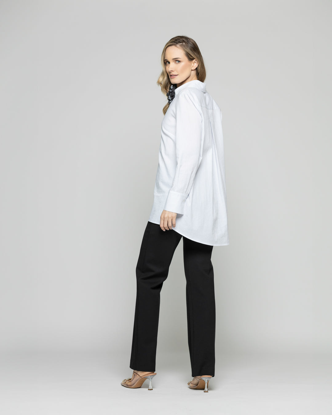 Blusa Mujer Clavel Camisera Algodón Manga Larga Detalle Flor Ludovica
