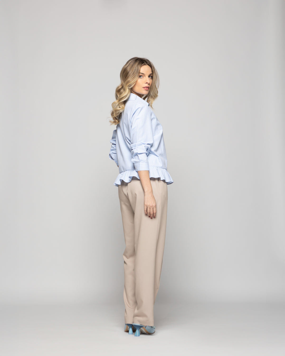 Blusa Mujer Cala Camisera Houndstooth Con Volante En Basta Celeste Ludovica