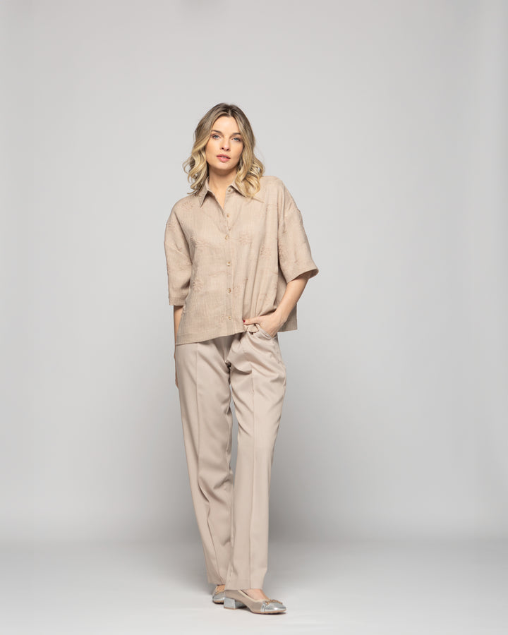 Blusa Mujer Cineraria Camisera Bordada Manga Corta Beige Ludovica