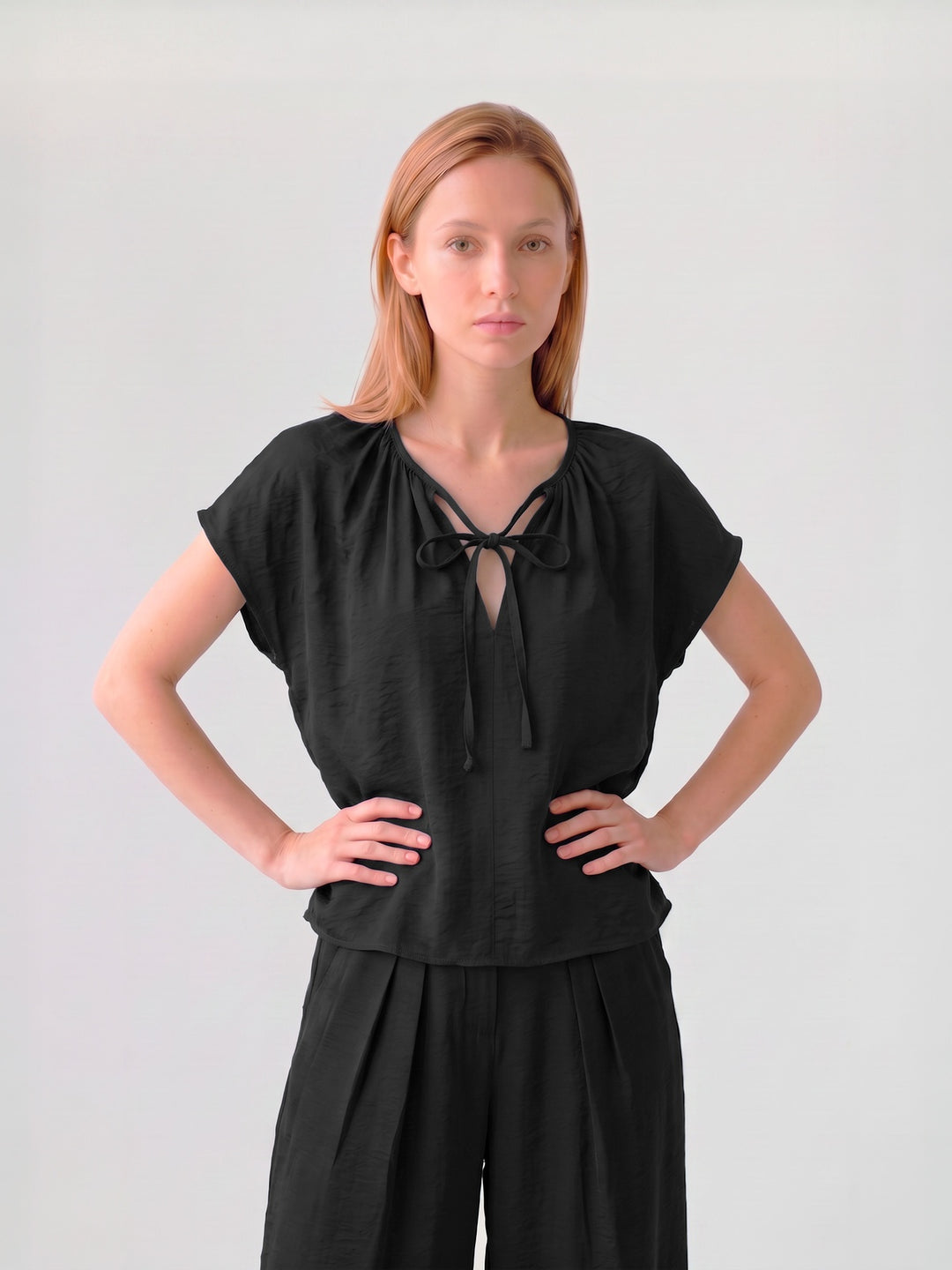 Blusa Mujer Diana Cuello Recogido Negro Ludovica