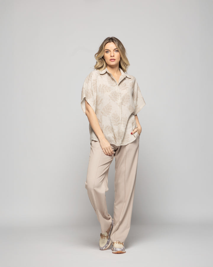 Blusa Mujer Gardenia Algodón Camisera Manga Corta Estampado Hojas Beige Ludovica