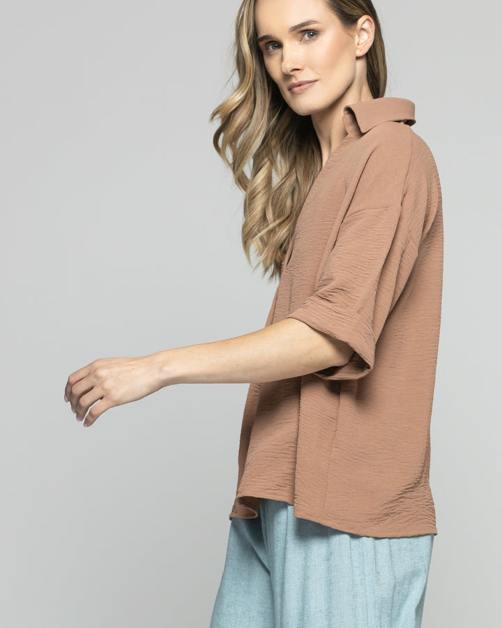 Blusa Mujer Gaura Escote V Con Cuello Media Manga Café Moka Ludovica