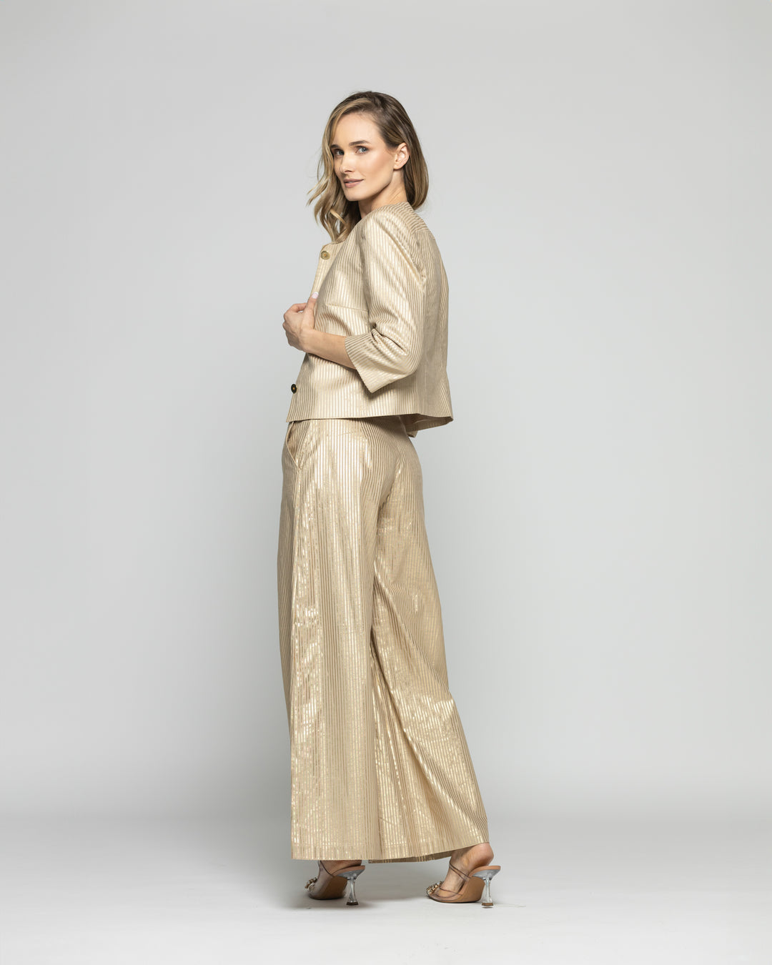 Blazer Mujer Iris Corto Escote Redondo Algodón Manga 3/4 Folia Beige Ludovica