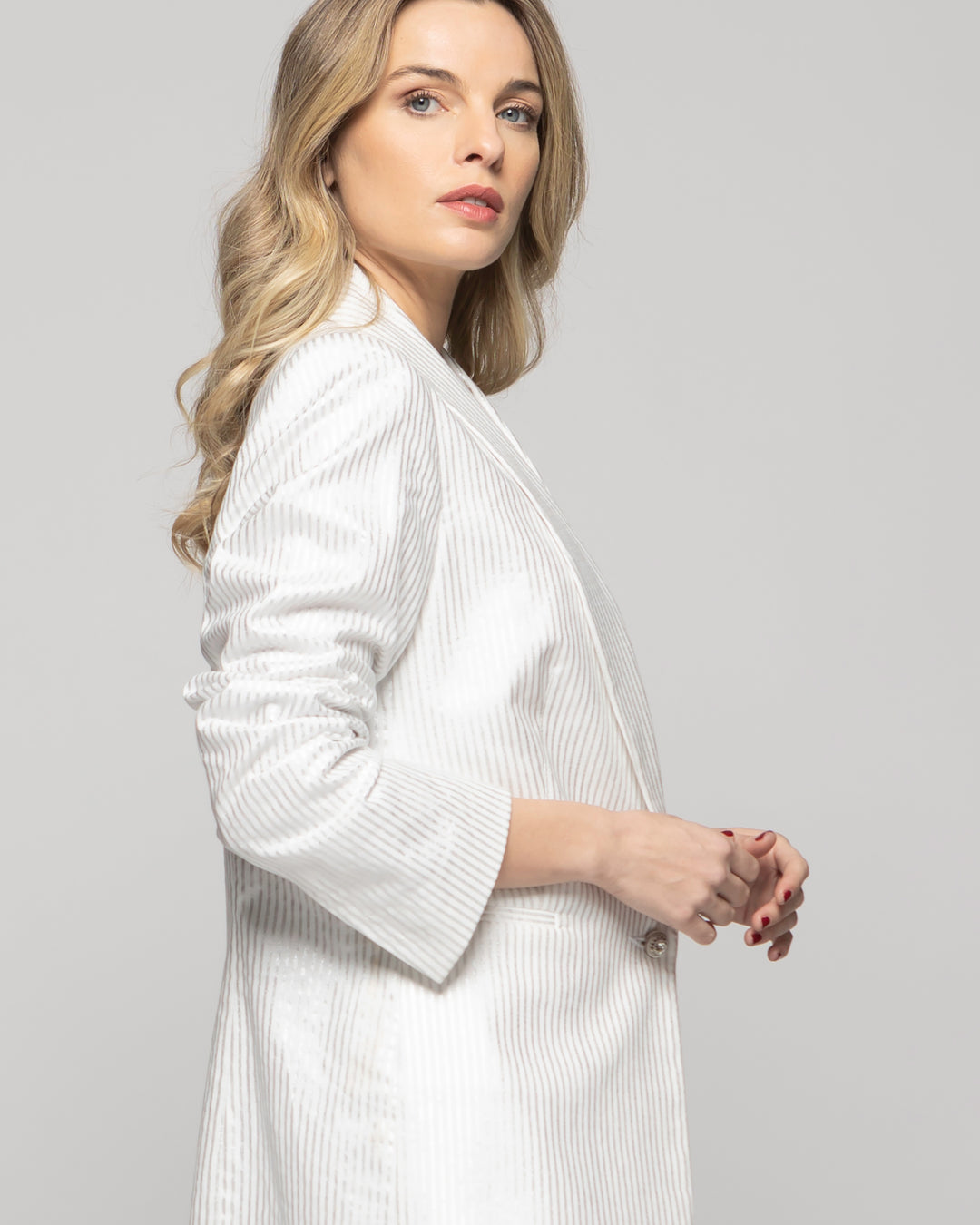 Blazer Mujer Iris Largo Clásico Algodón Folia Blanco Ludovica