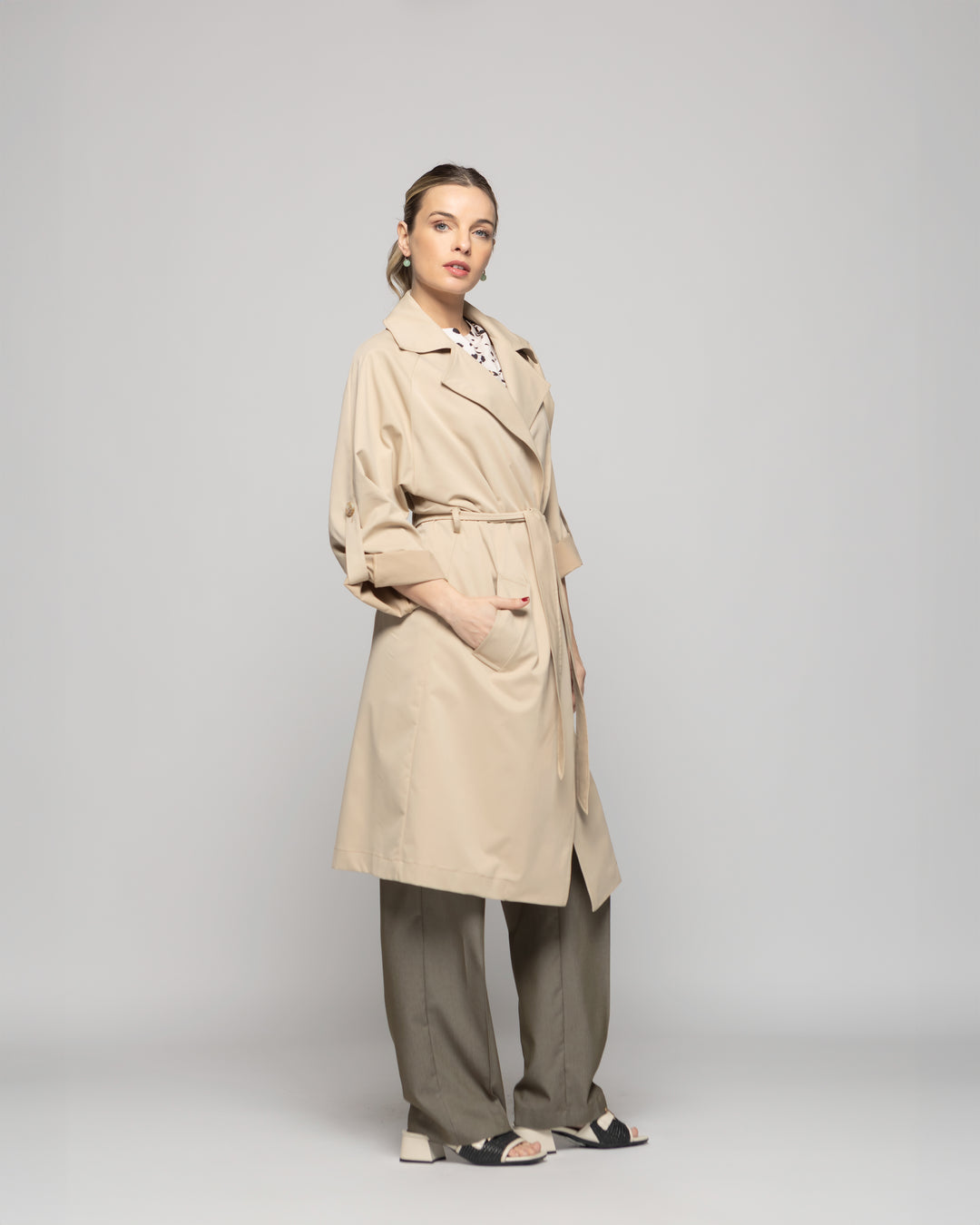 Trench Mujer Jazmín Largo Clásico Con Cinturón Beige Ludovica
