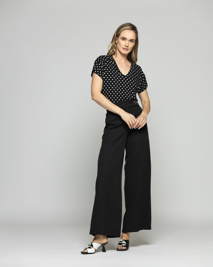 Polera Mujer Monarda Viscosa Manga Corta Lunares Blancos Negra Ludovica