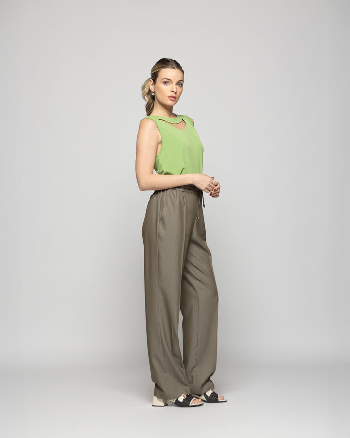 Polera Mujer Narciso Escote Medialuna Sin Mangas Verde Pistacho Ludovica