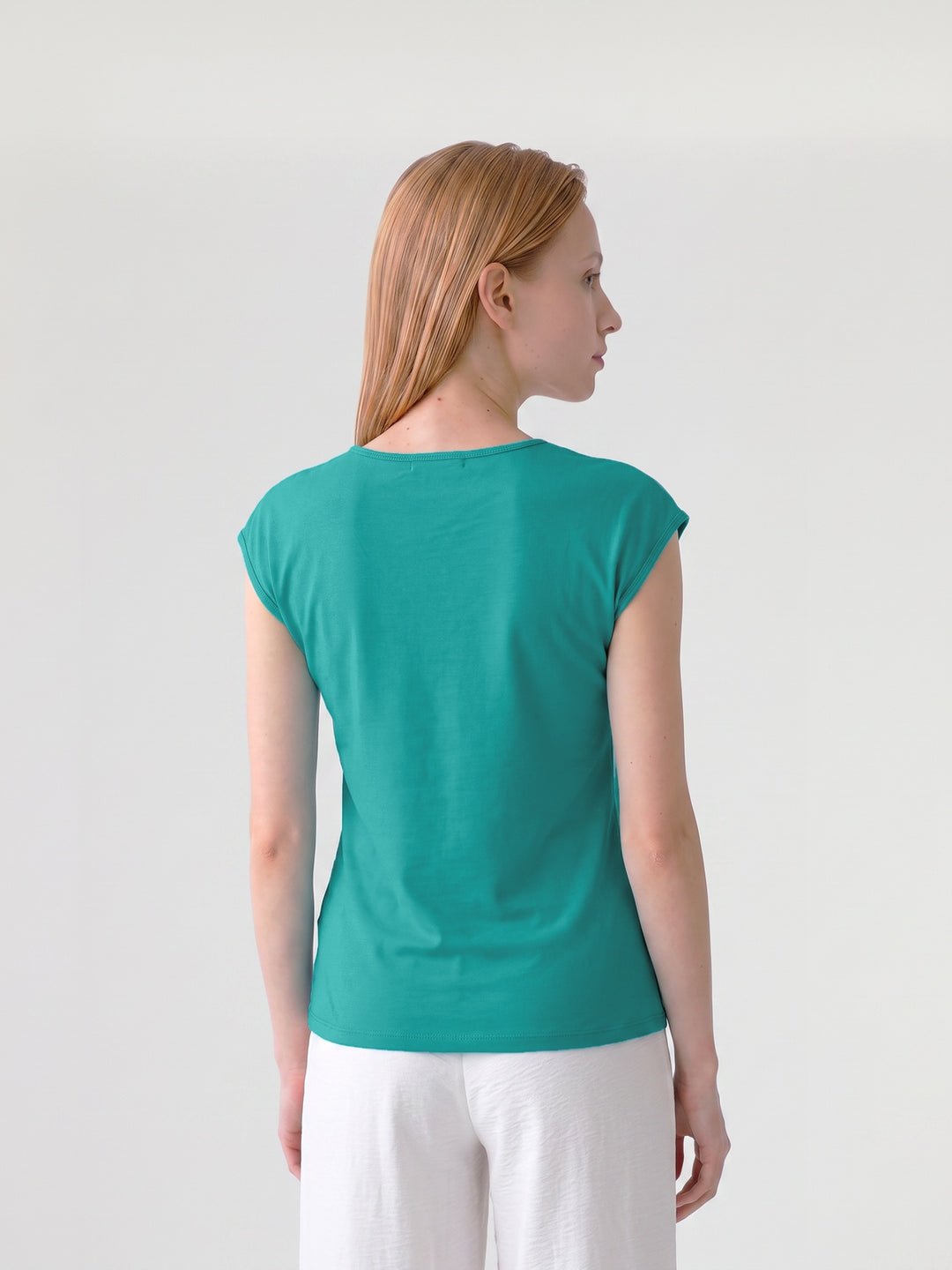 Polera Mujer Flavia Estampado Frontal Esmeralda Ludovica