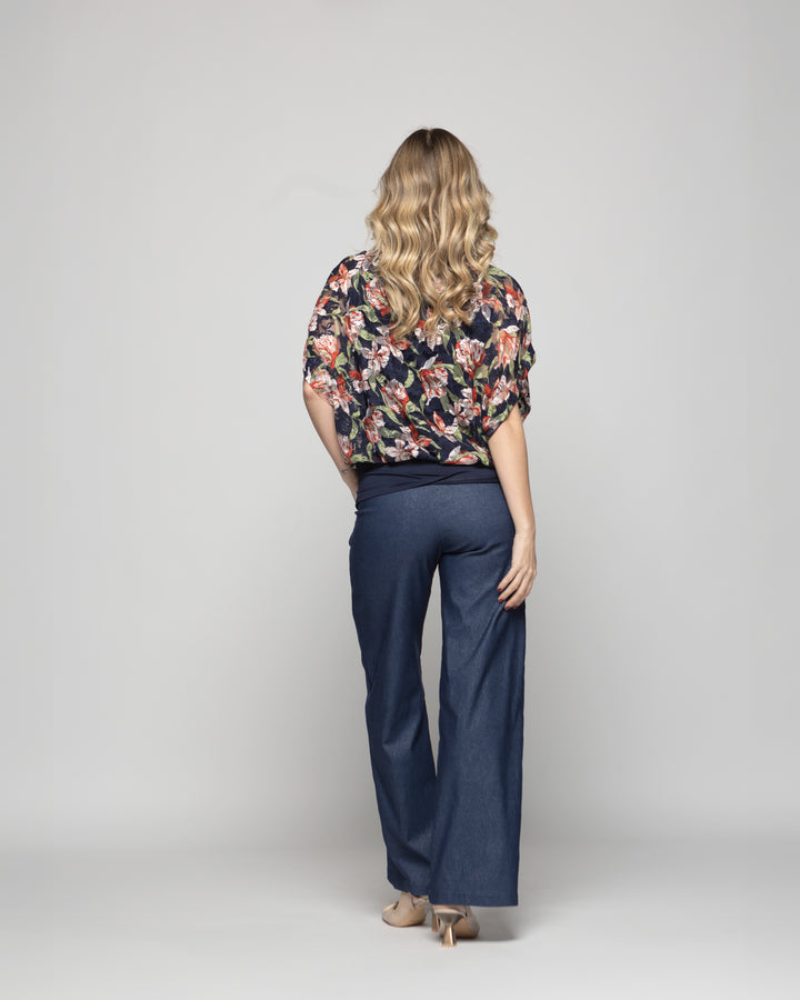 Polera Nigella Manga Caída Encaje Floral Azul Ludovica