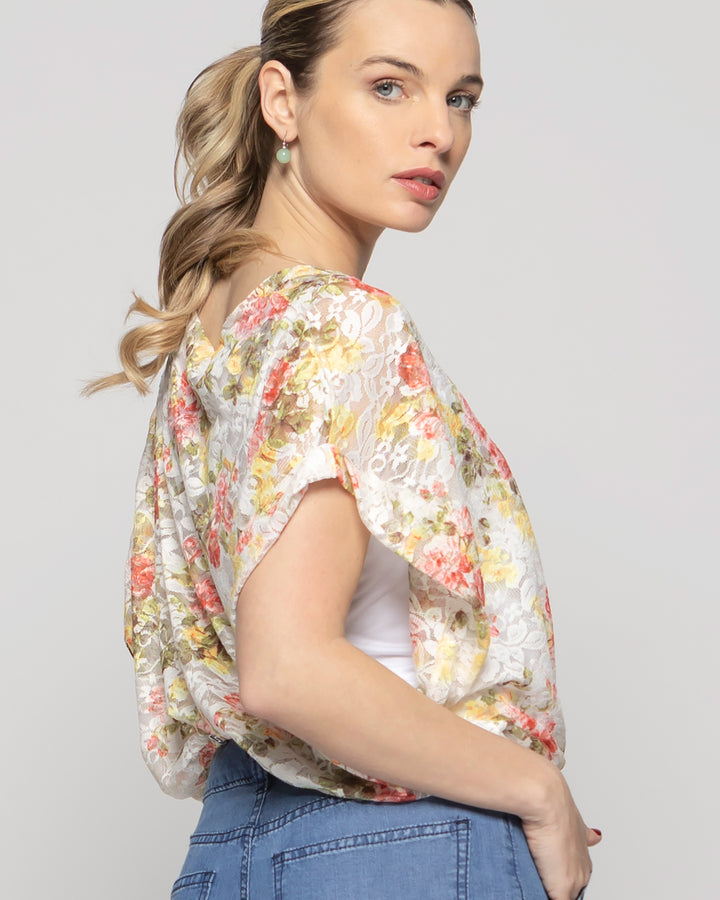 Polera Nigella Manga Caída Encaje Floral Rosado Y Blanco Ludovica