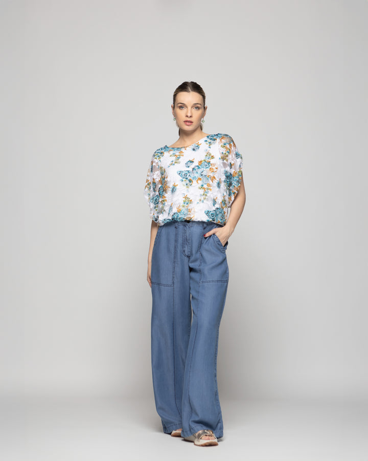 Polera Nigella Manga Caída Encaje Floral Blanco Y Verde Turquesa Ludovica