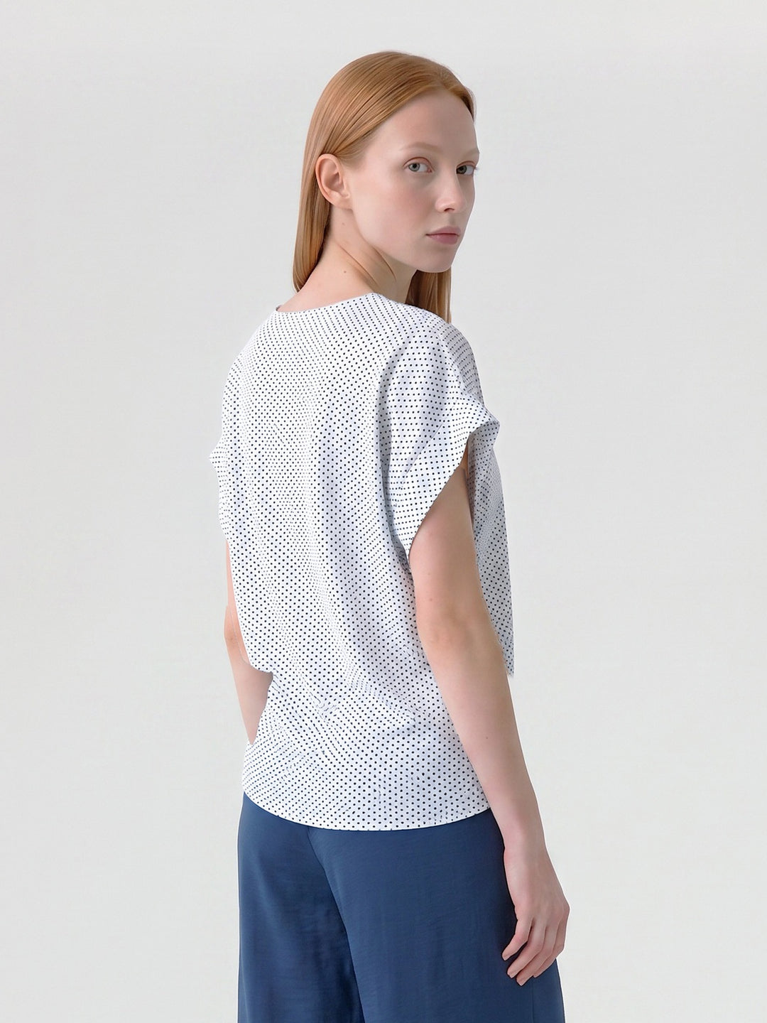 Polera Mujer Tiziana Lunares Blanco Ludovica