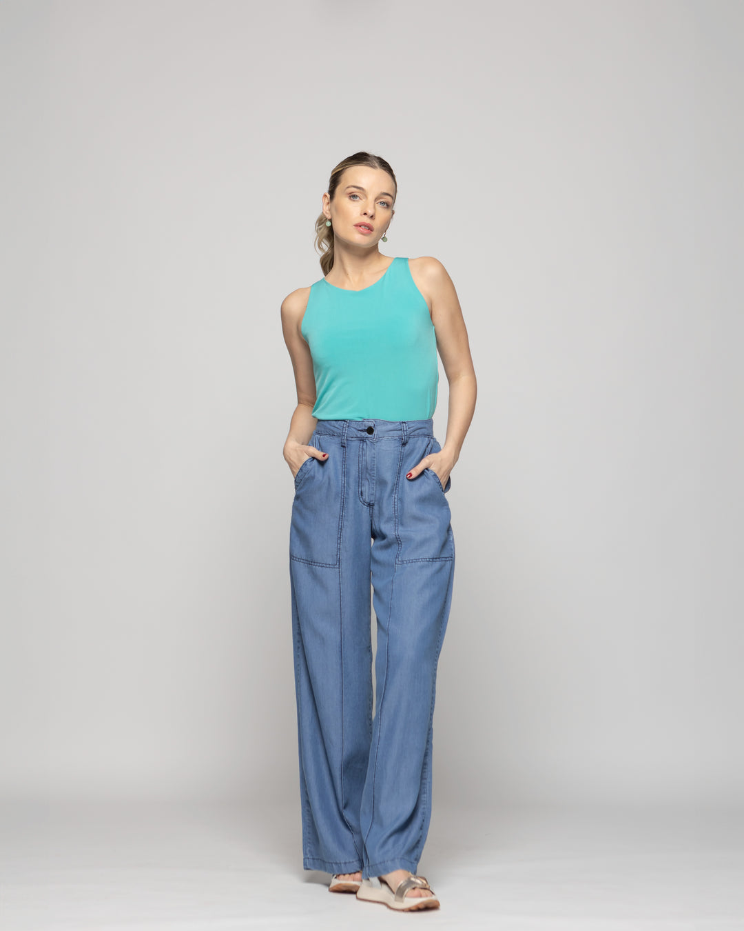 Polera Mujer Pensamiento Cuello Redondo Sin Mangas Ajustada Celeste Agua Ludovica