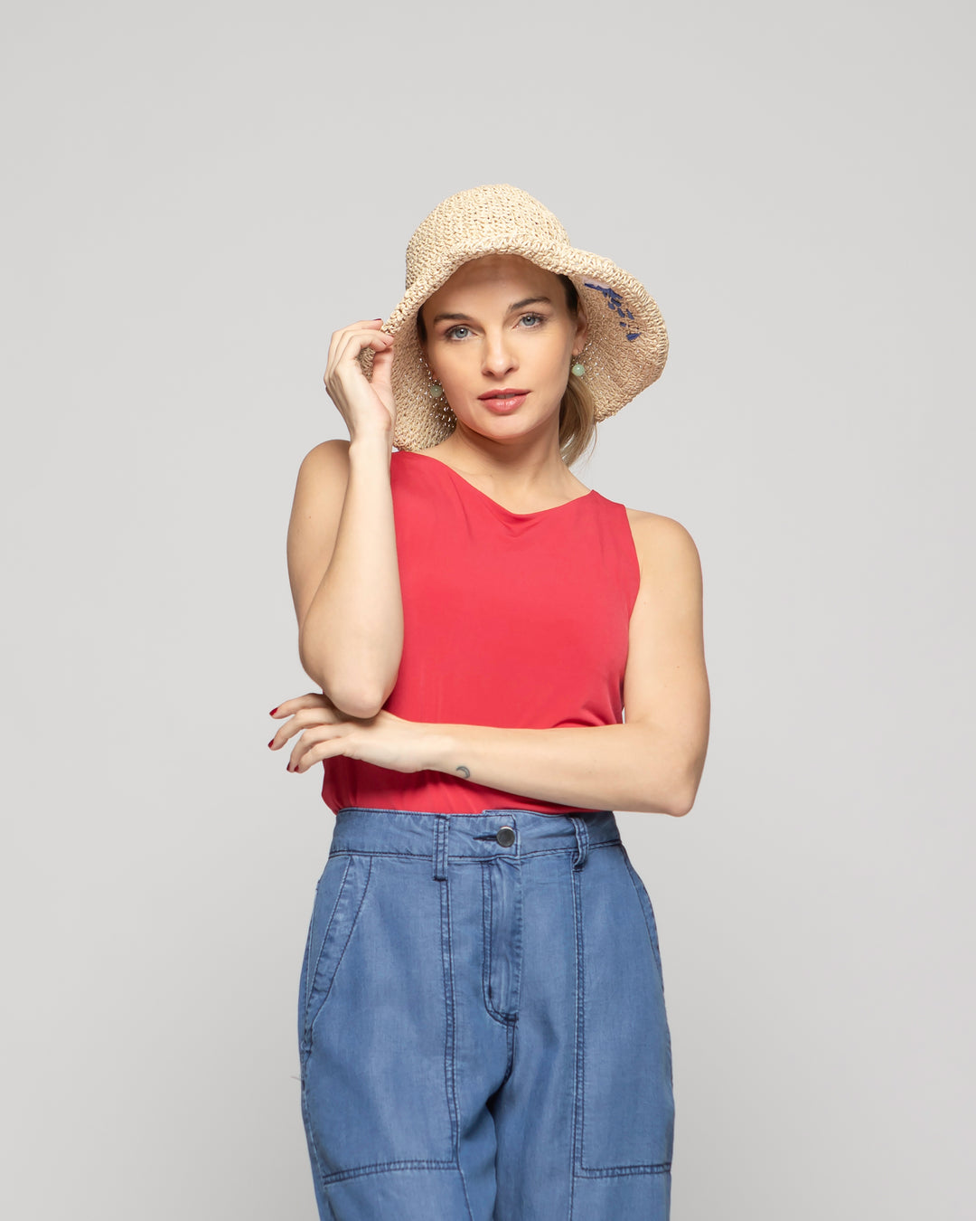 Polera Mujer Pensamiento Cuello Redondo Sin Mangas Ajustada Rojo Frutilla Ludovica