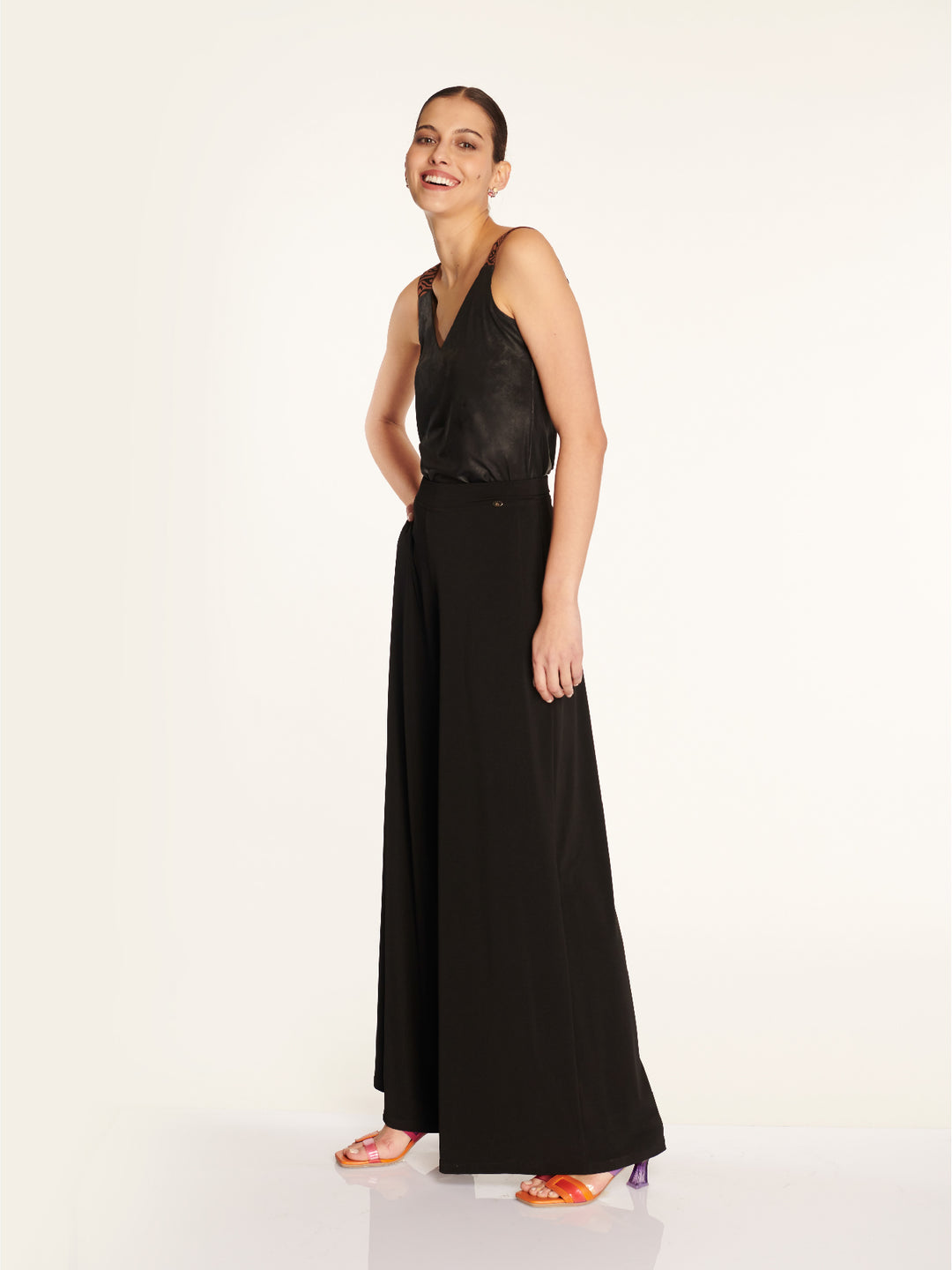 Pantalón Magnolia Negro Ludovica