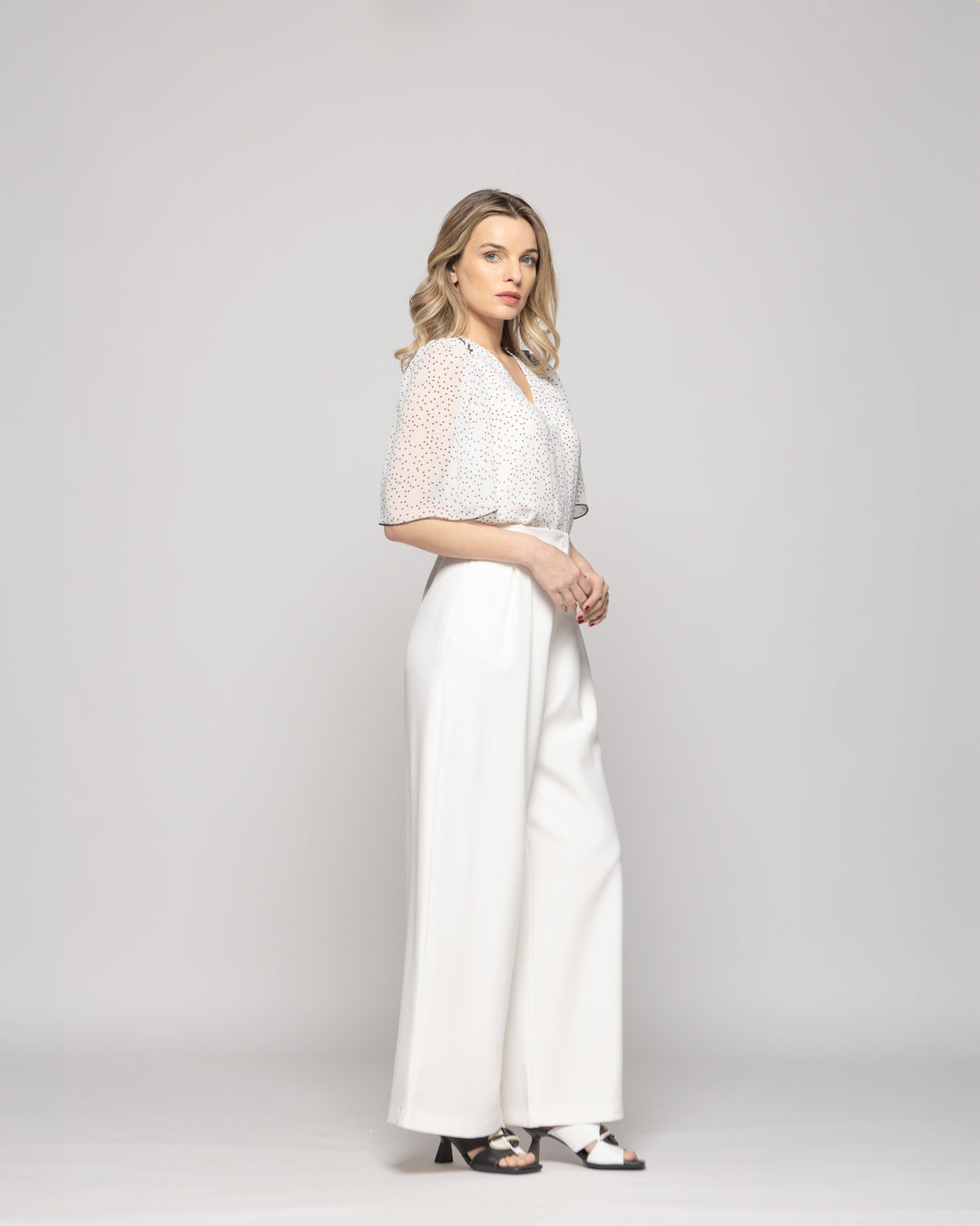 Pantalón Mujer Tulipan Con Pinzas Blanco Crudo