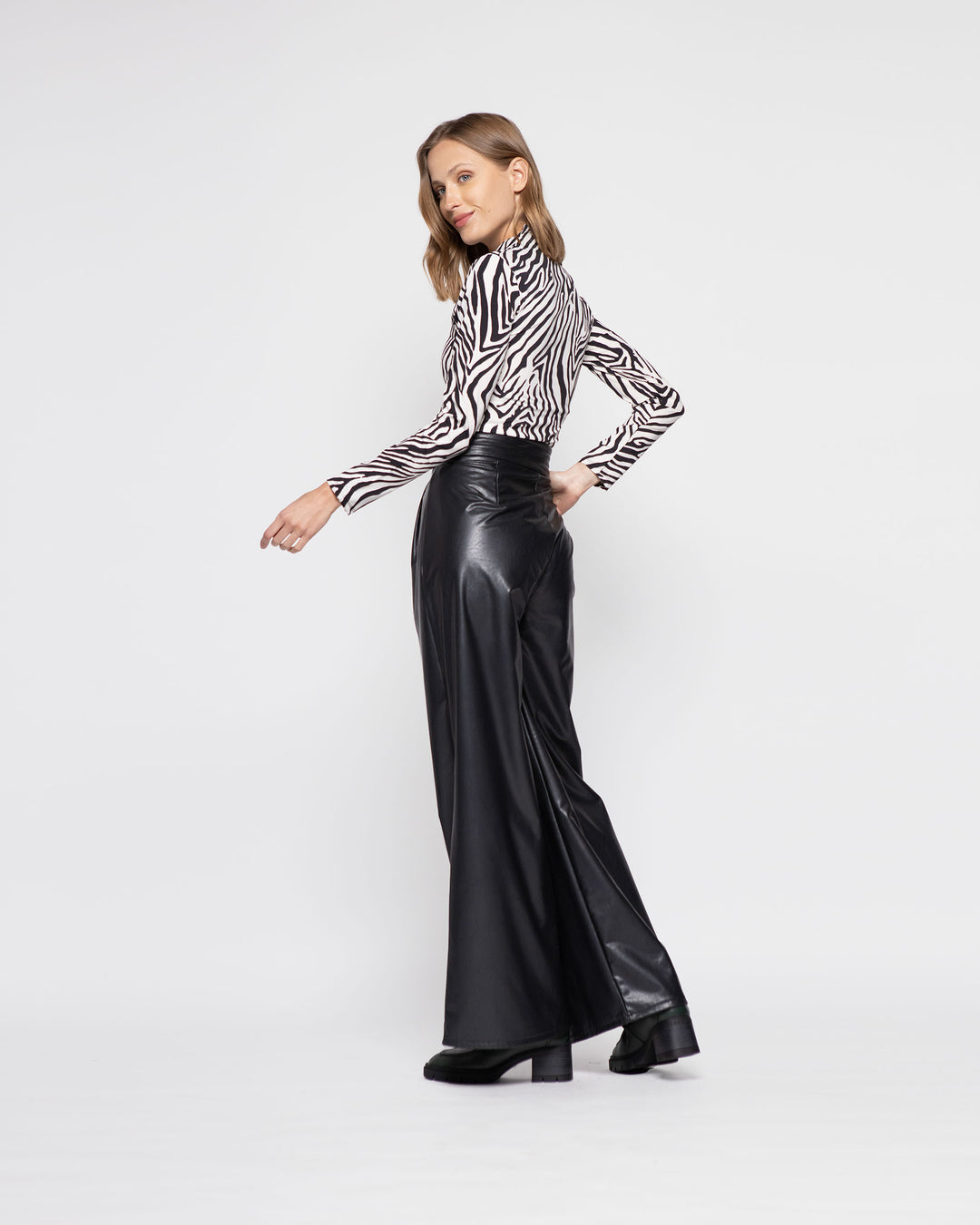 PANTALON JAZMÍN NEGRO