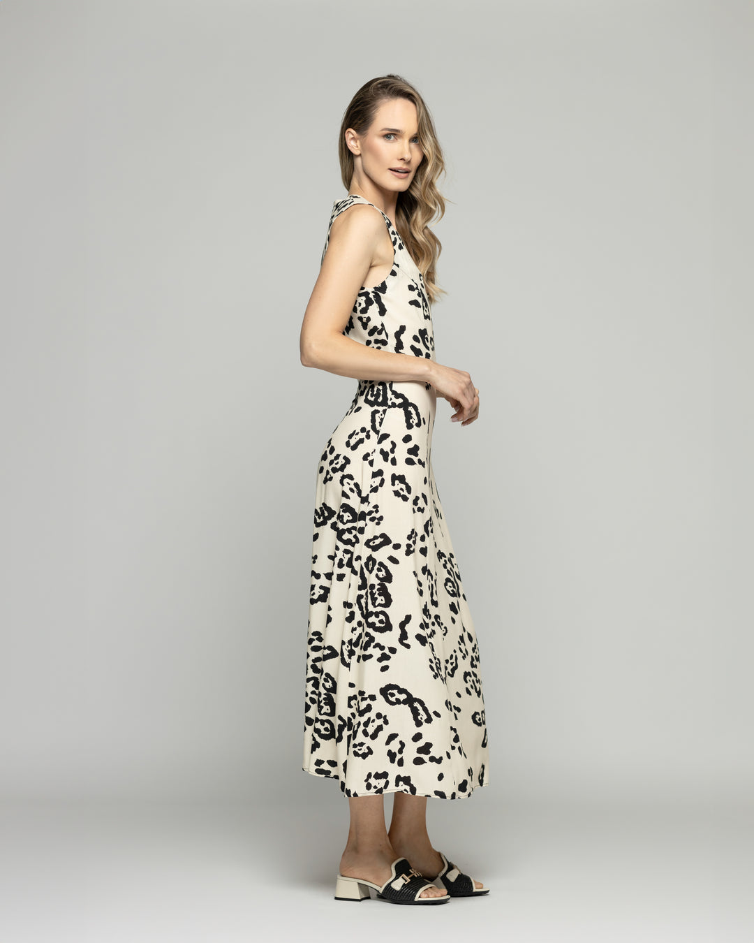Vestido Mujer Vanda Midi Viscosa Sin Mangas Estampado Beige Ludovica
