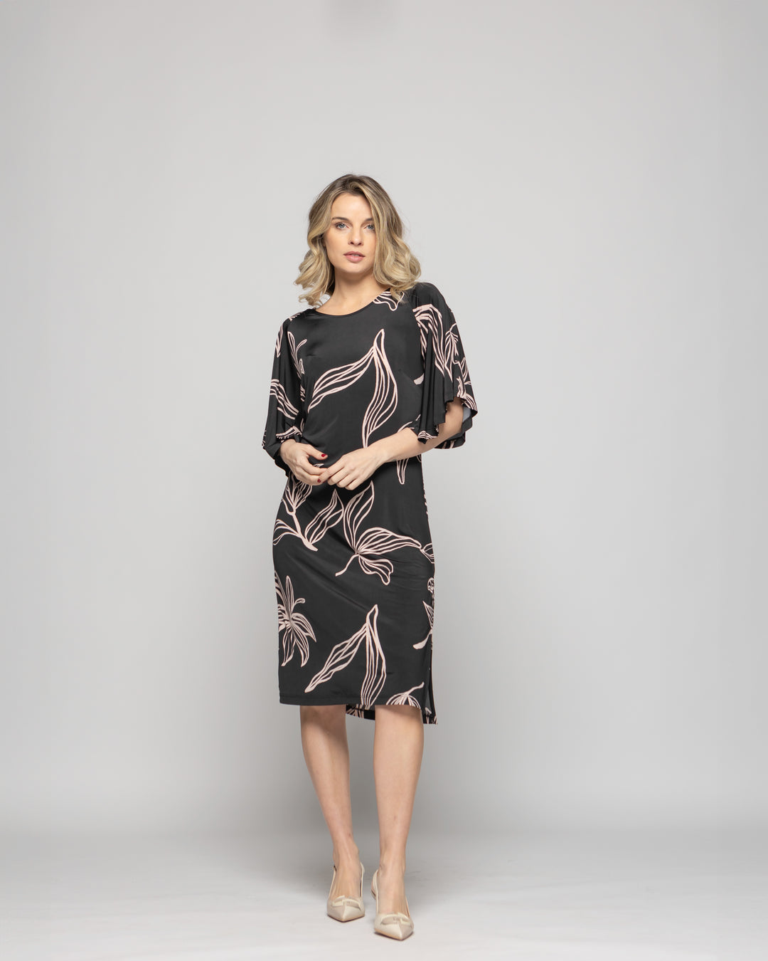 Vestido Mujer Zinnia Manga Murciélago Cuello Redondo Estampado Botánico Negro Ludovica