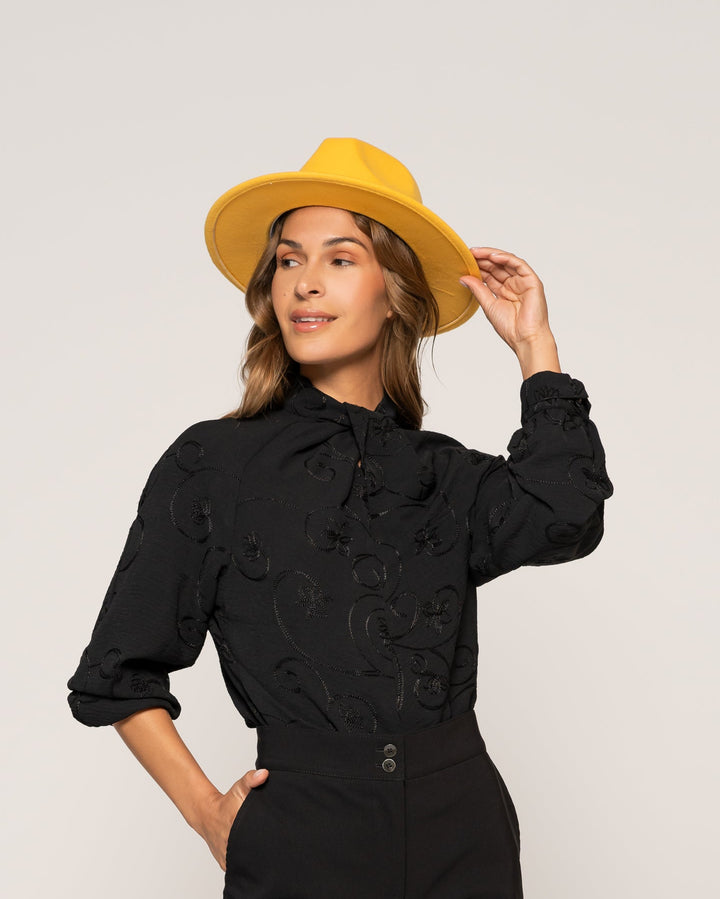 Sombrero Mostaza Ala Media Copa Definida Afieltrada Ludovica